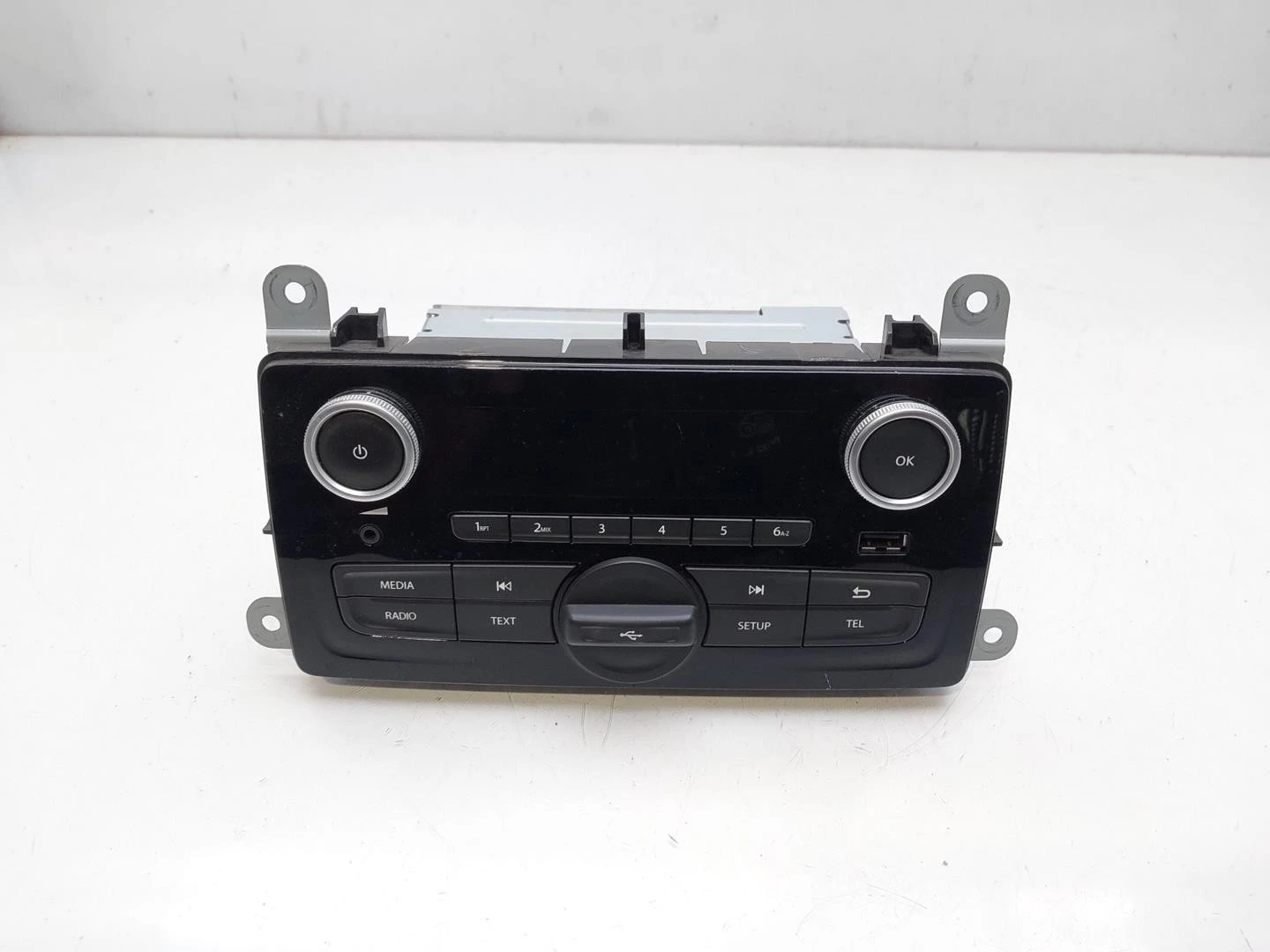 SISTEMA DE ÁUDIO RÁDIO CD RENAULT CLIO III