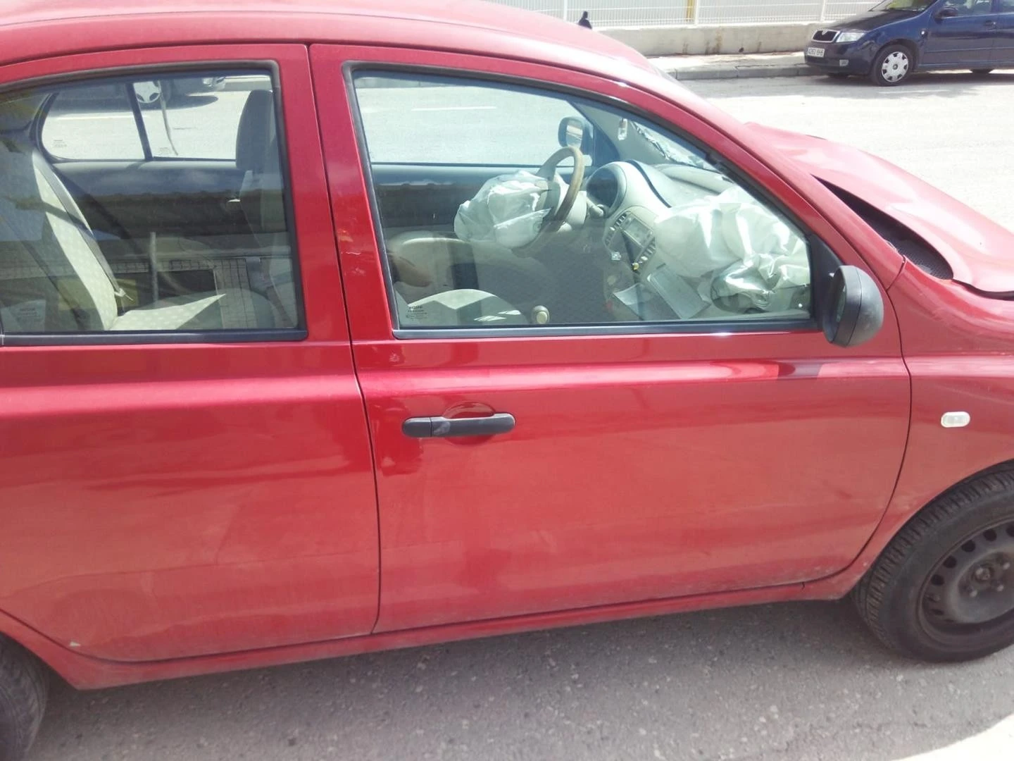 FECHADURA PORTA TRASEIRA ESQUERDA NISSAN MICRA III