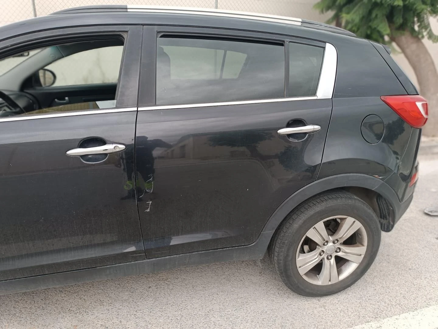 FECHADURA PORTA TRASEIRA ESQUERDA KIA SPORTAGE