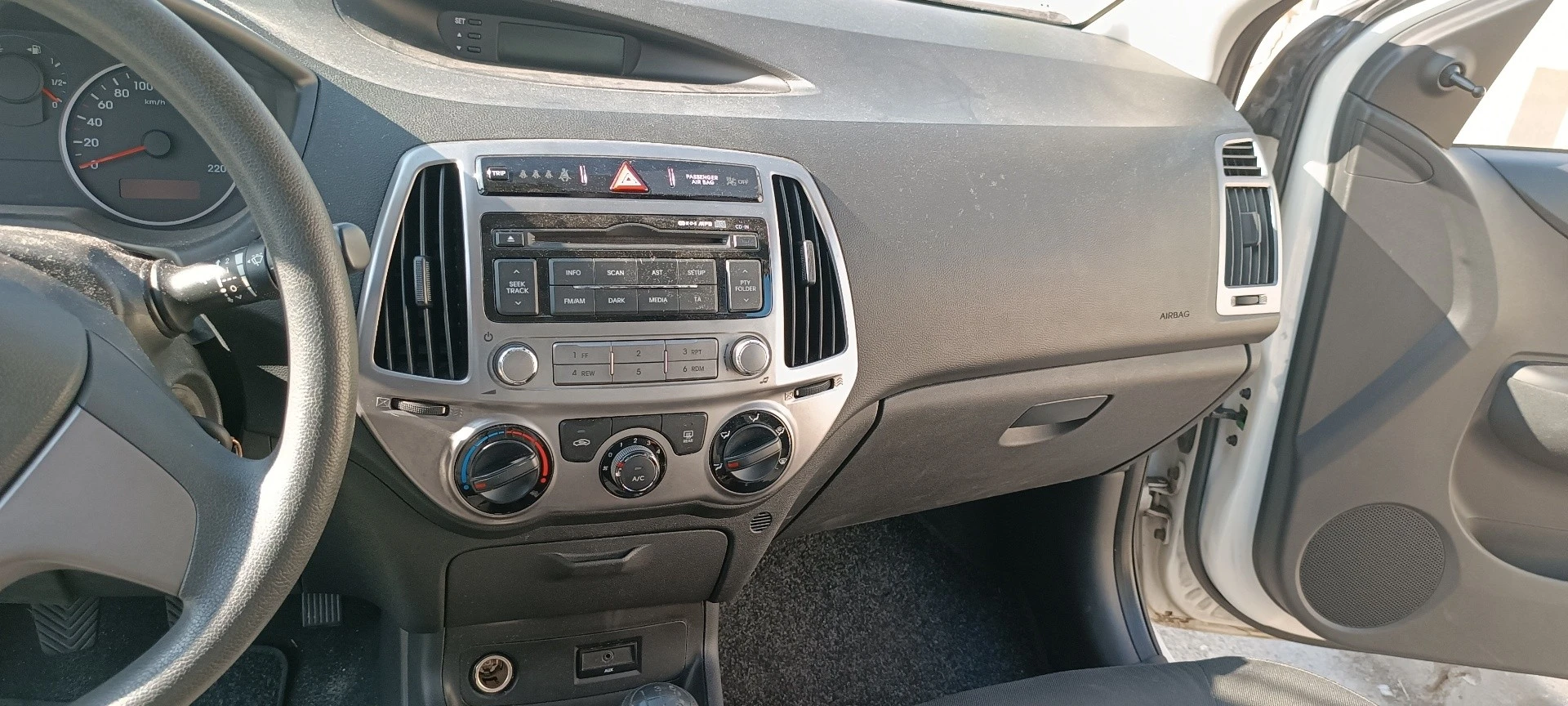 SISTEMA DE ÁUDIO RÁDIO CD HYUNDAI I20