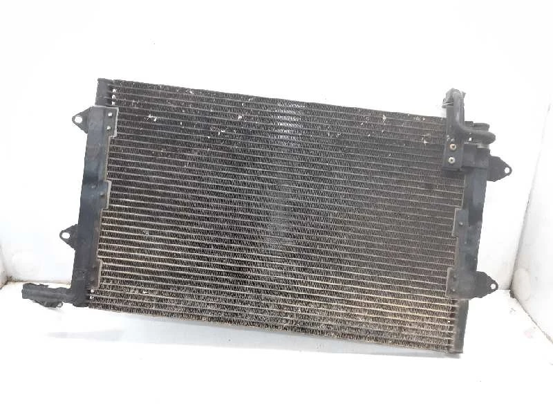 CONDENSADOR DE RADIADOR DE AR CONDICIONADO VW GOLF III