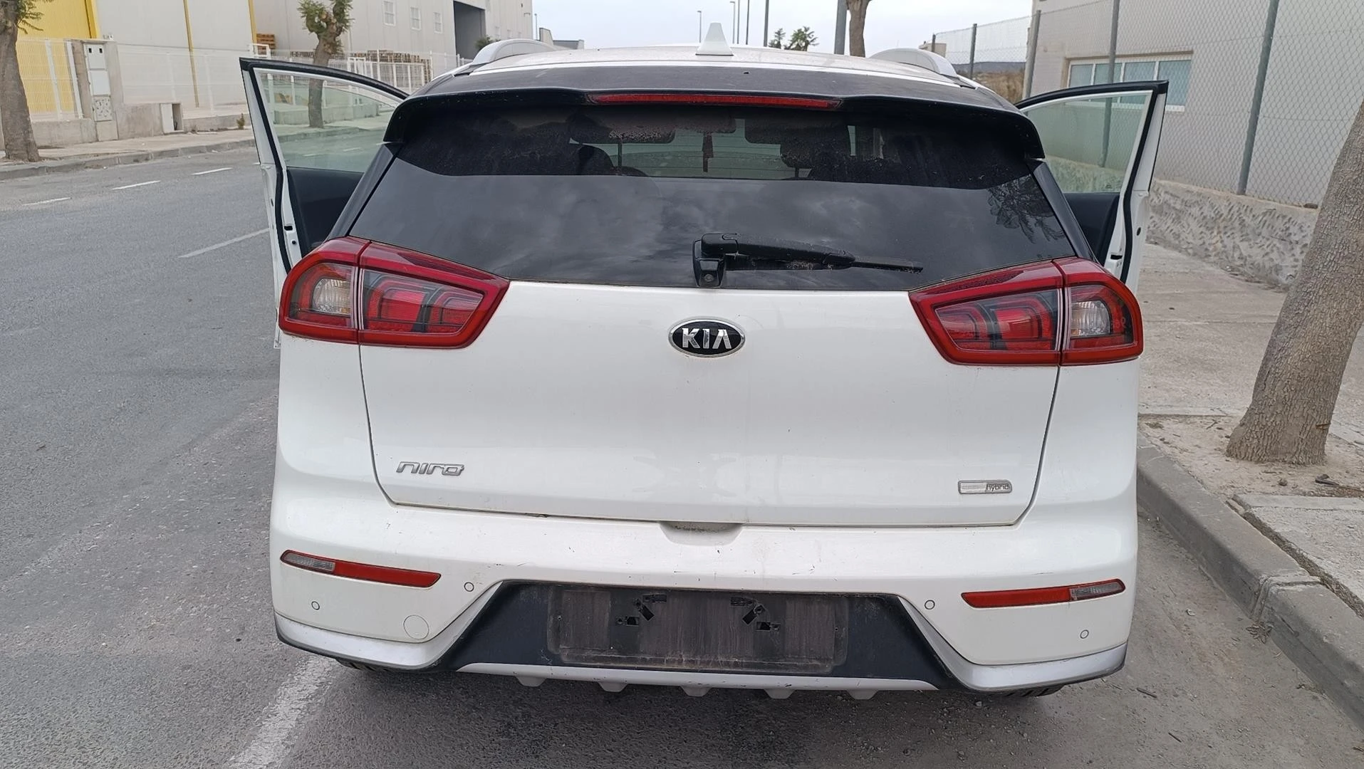 MALA TRASEIRA KIA NIRO