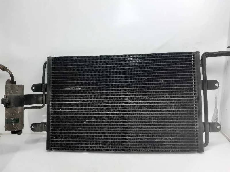 CONDENSADOR DE RADIADOR DE AR CONDICIONADO VW GOLF IV