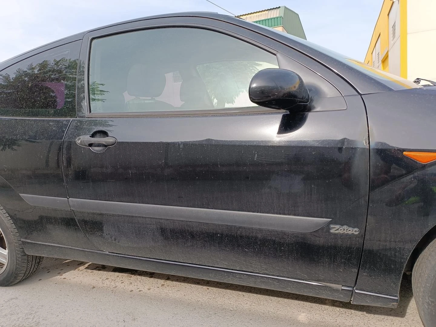 FECHADURA PORTA FRENTE DIREITA FORD FOCUS SEDÁN