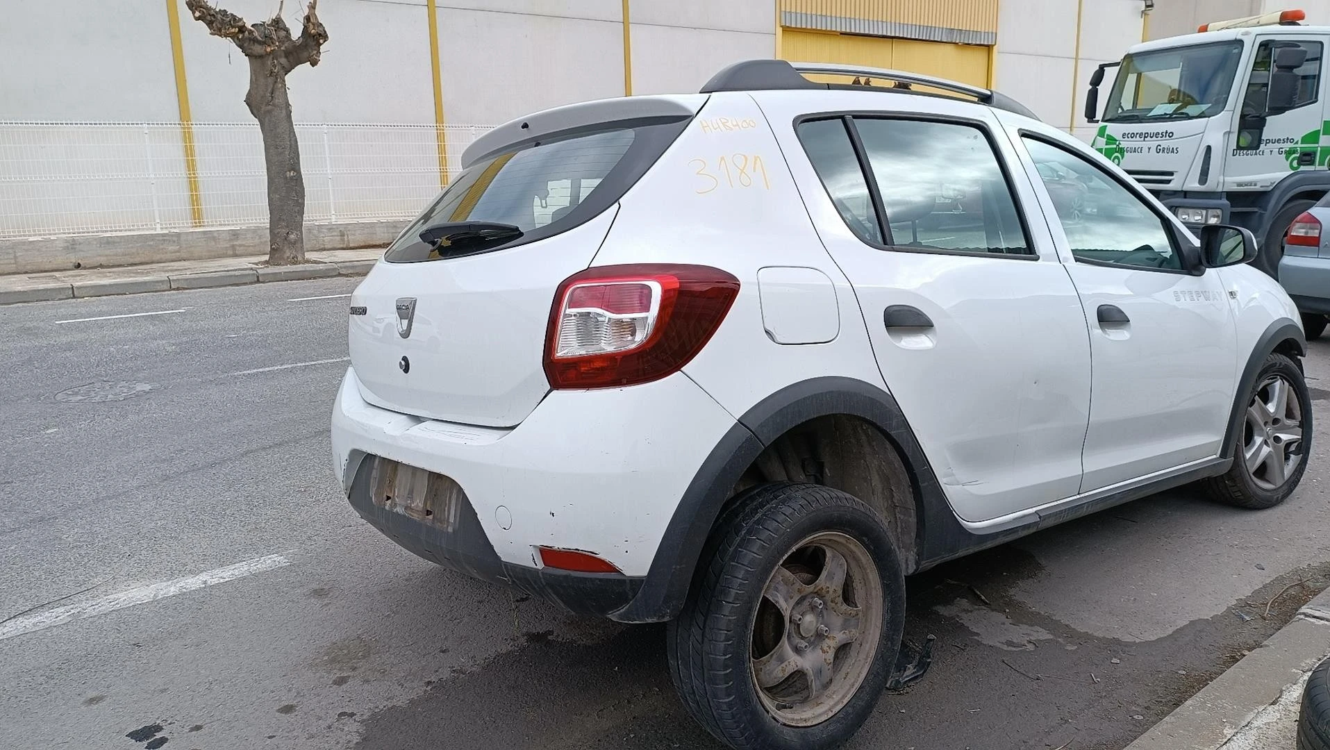 REFORÇO DO PARA-CHOQUES DACIA SANDERO II