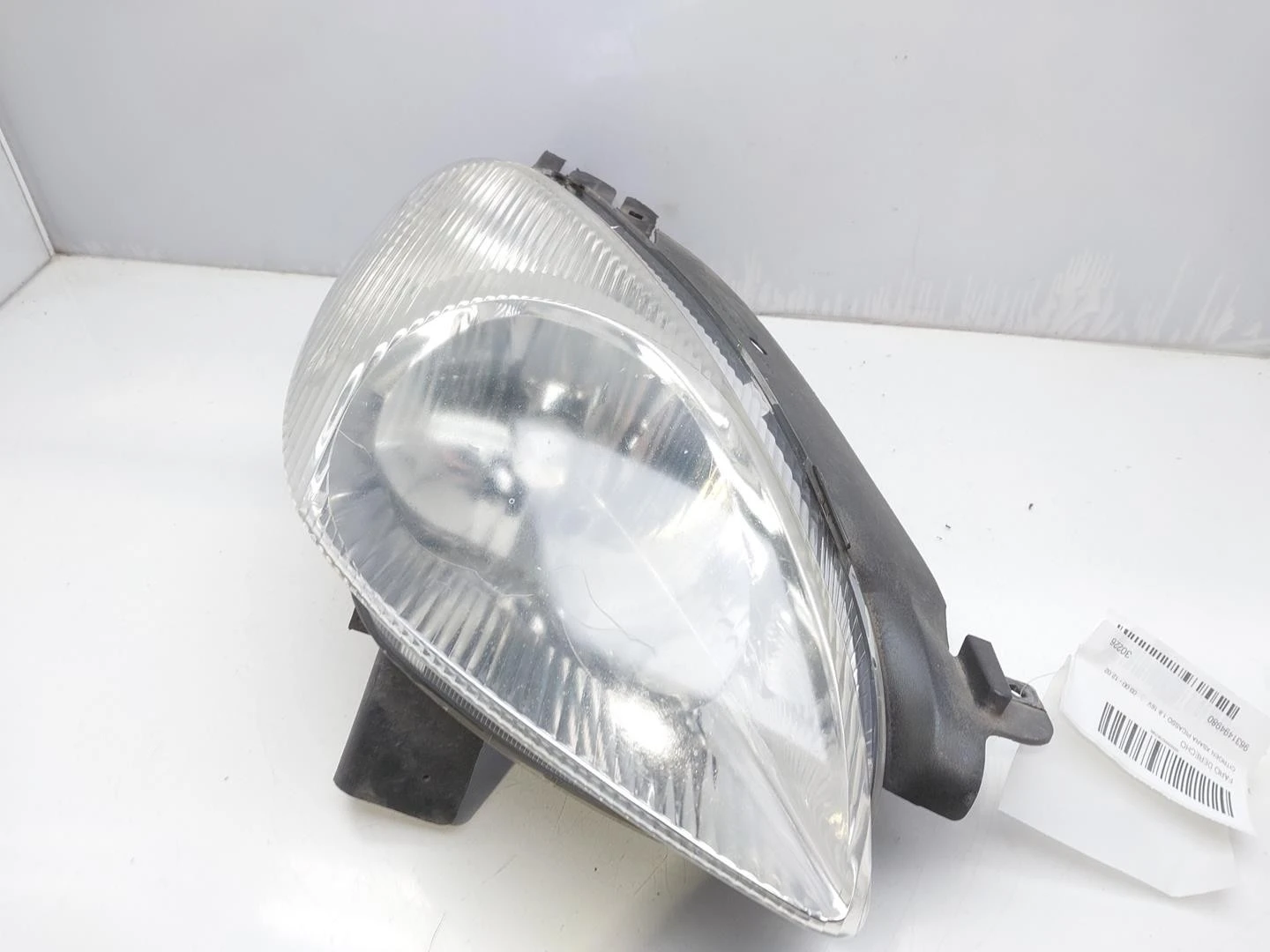 FAROL DIREITO CITROЁN XSARA PICASSO