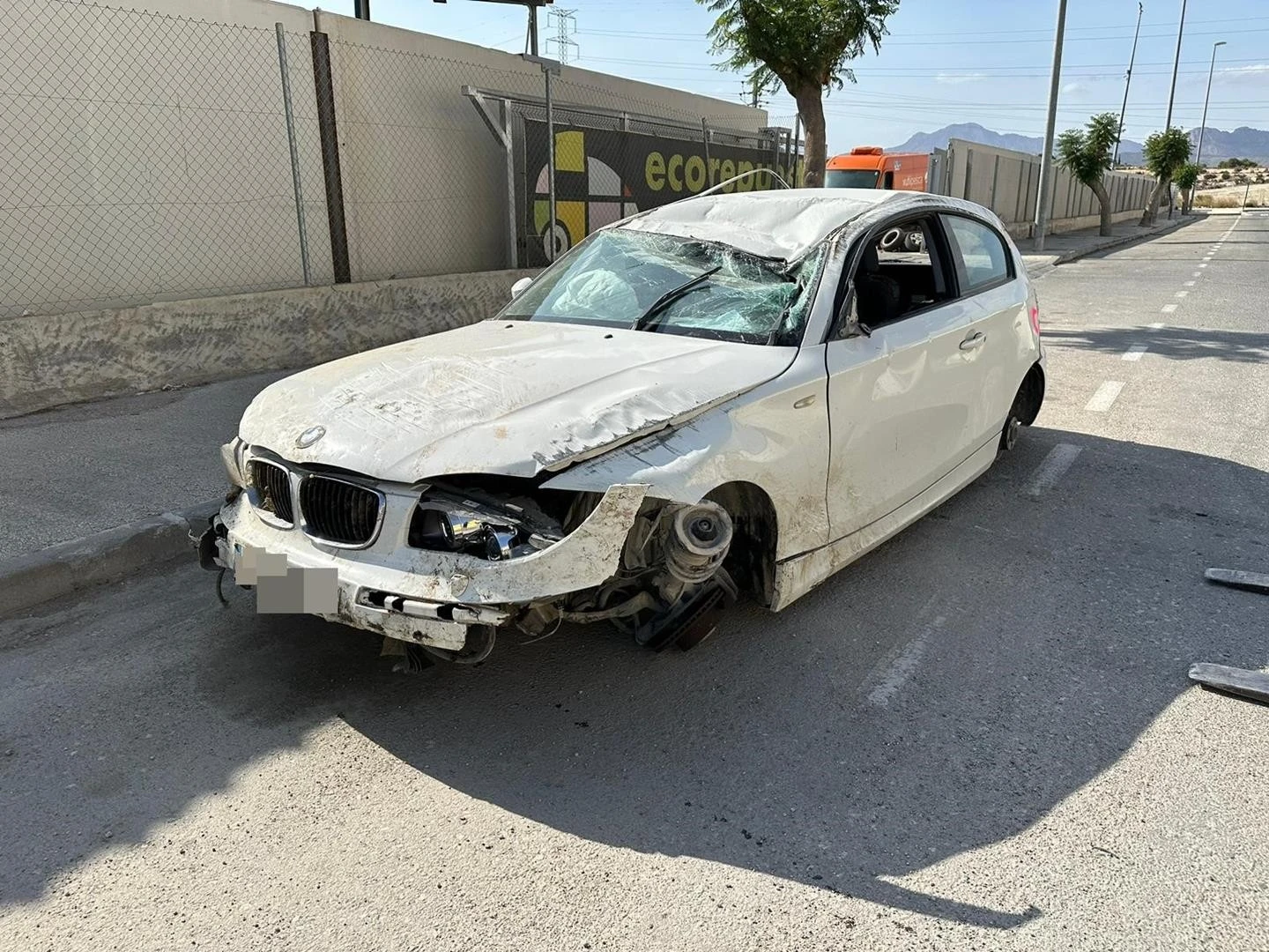 PORTA FRENTE ESQUERDA BMW 1