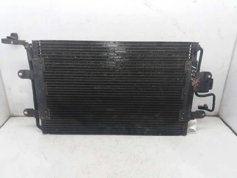 CONDENSADOR DE RADIADOR DE AR CONDICIONADO VW GOLF IV