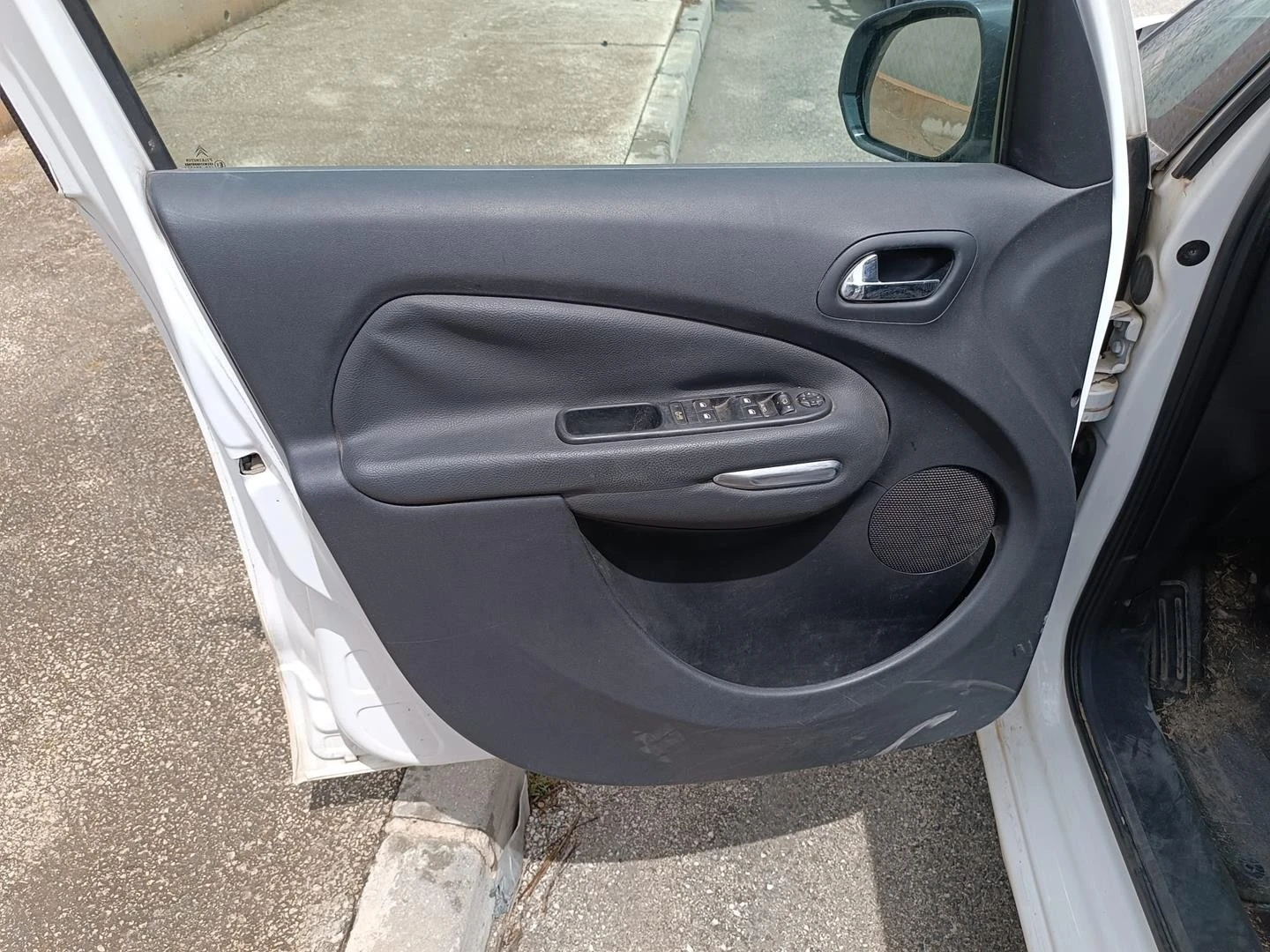 FORRA DA PORTA FRENTE ESQUERDA CITROЁN C3 PICASSO