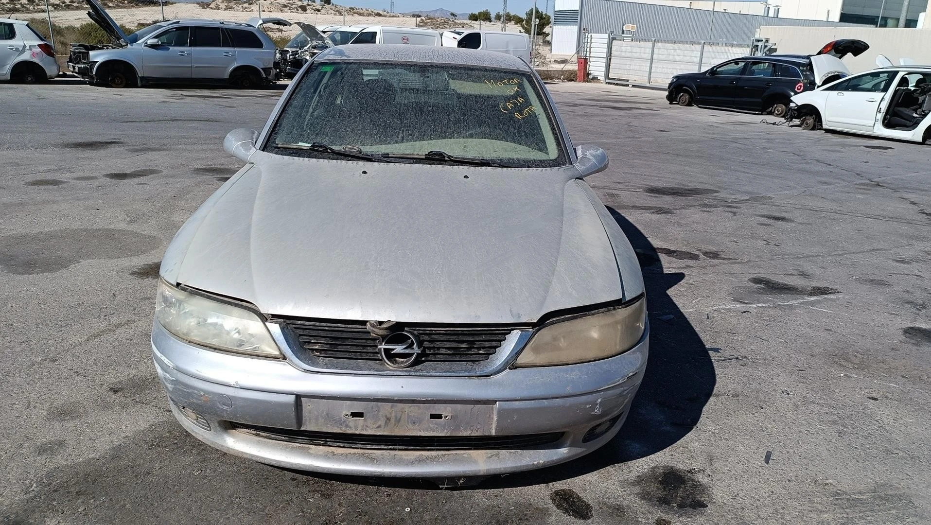 FAROL DE NEVOEIRO ESQUERDO OPEL VECTRA B