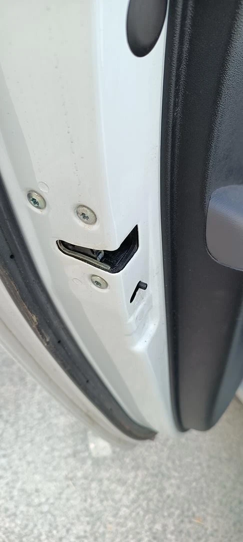 FECHADURA PORTA TRASEIRA ESQUERDA HYUNDAI I10