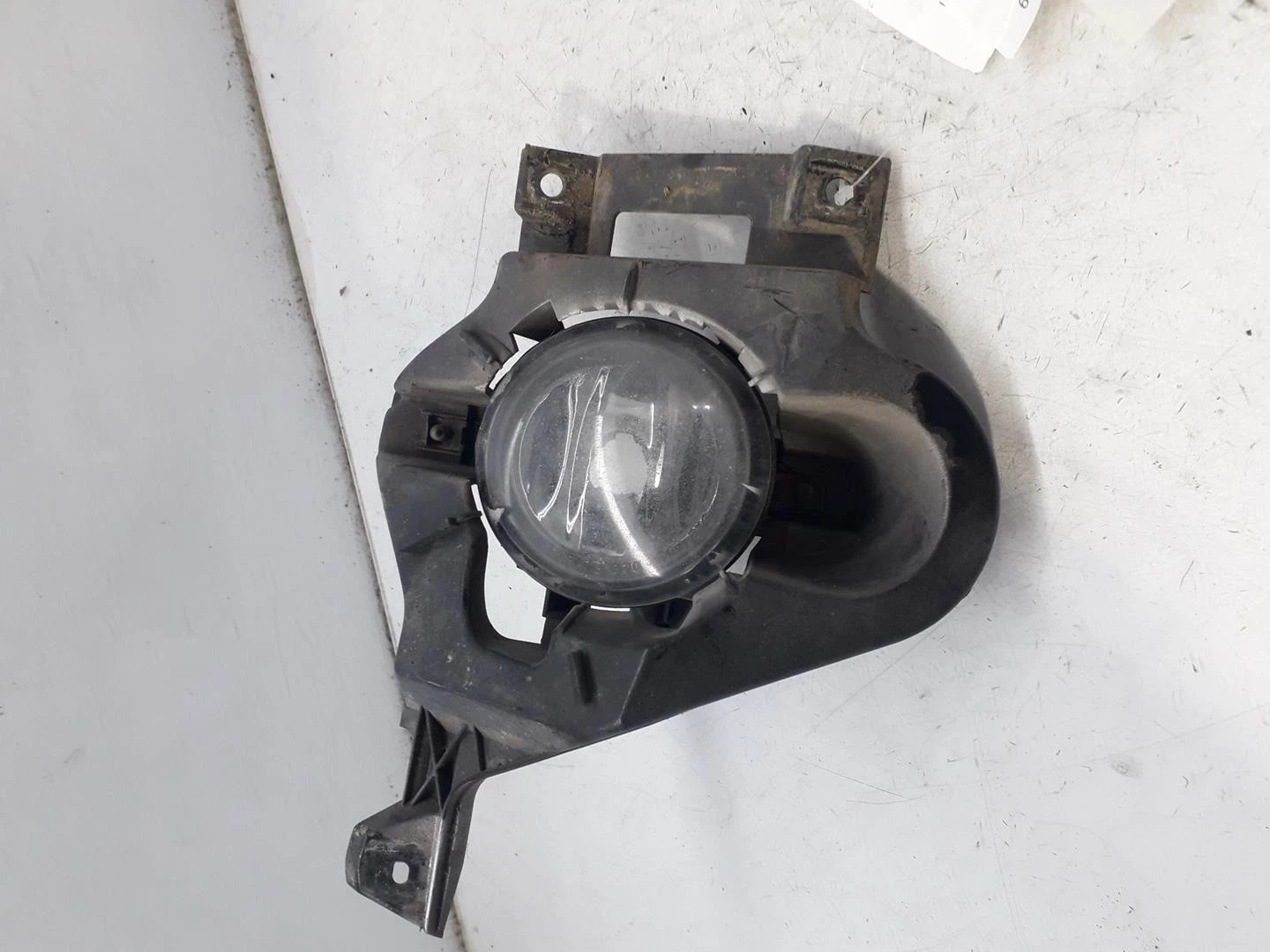 FAROL DE NEVOEIRO ESQUERDO BMW 1