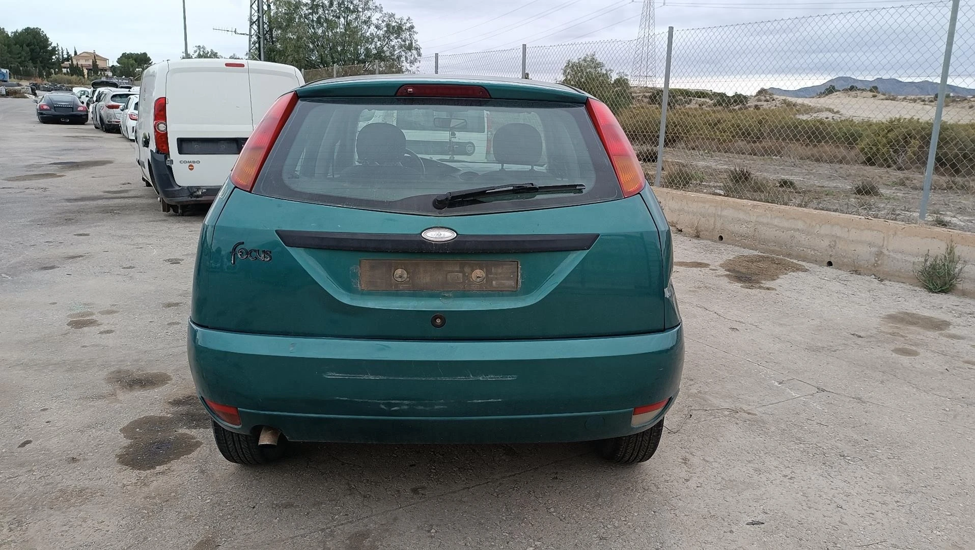 FECHADURA DE PORTA MALA FORD FOCUS SEDÁN