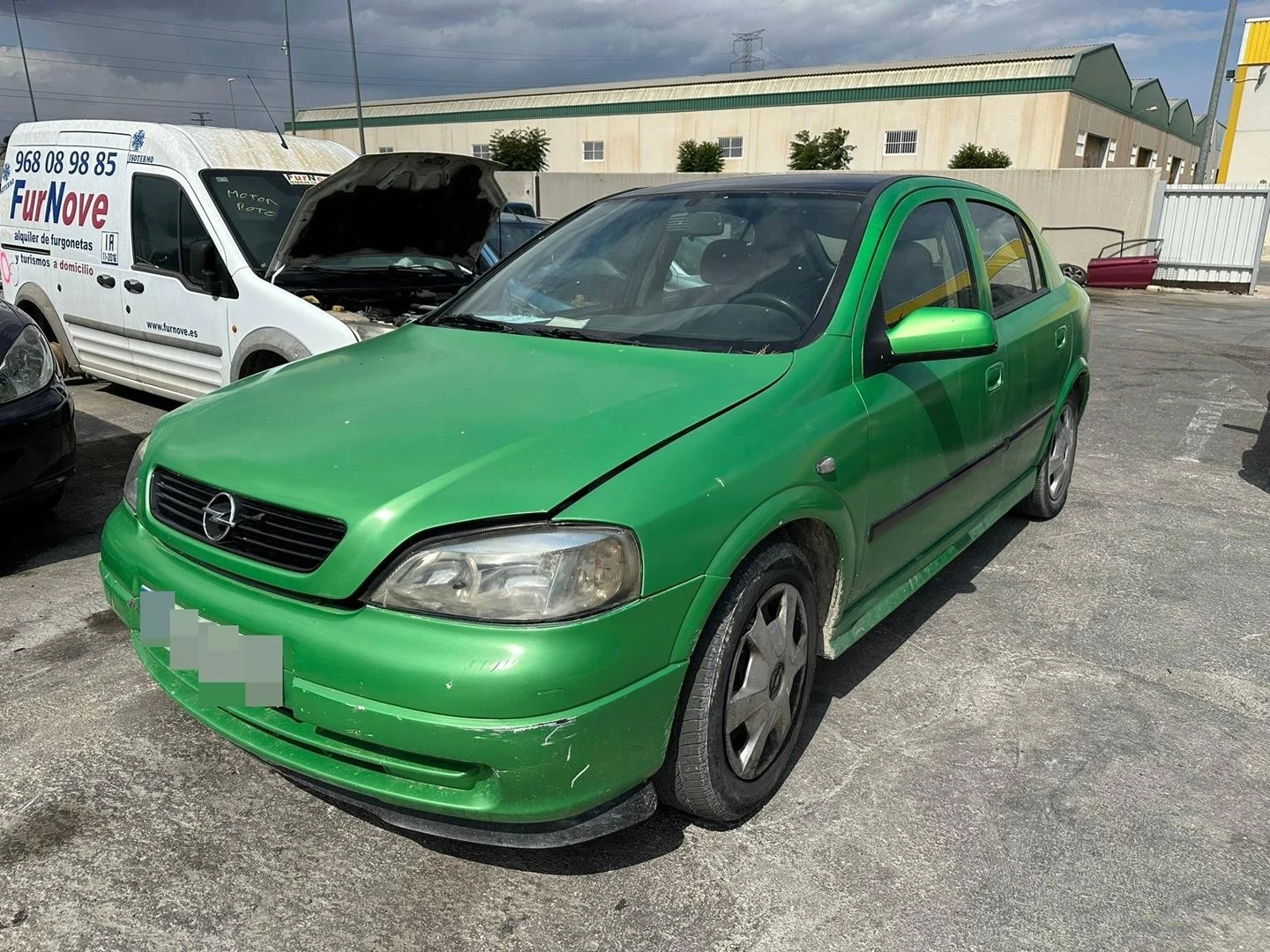 GUARDA-LAMAS FRENTE ESQUERDO OPEL ASTRA G SEDÁN