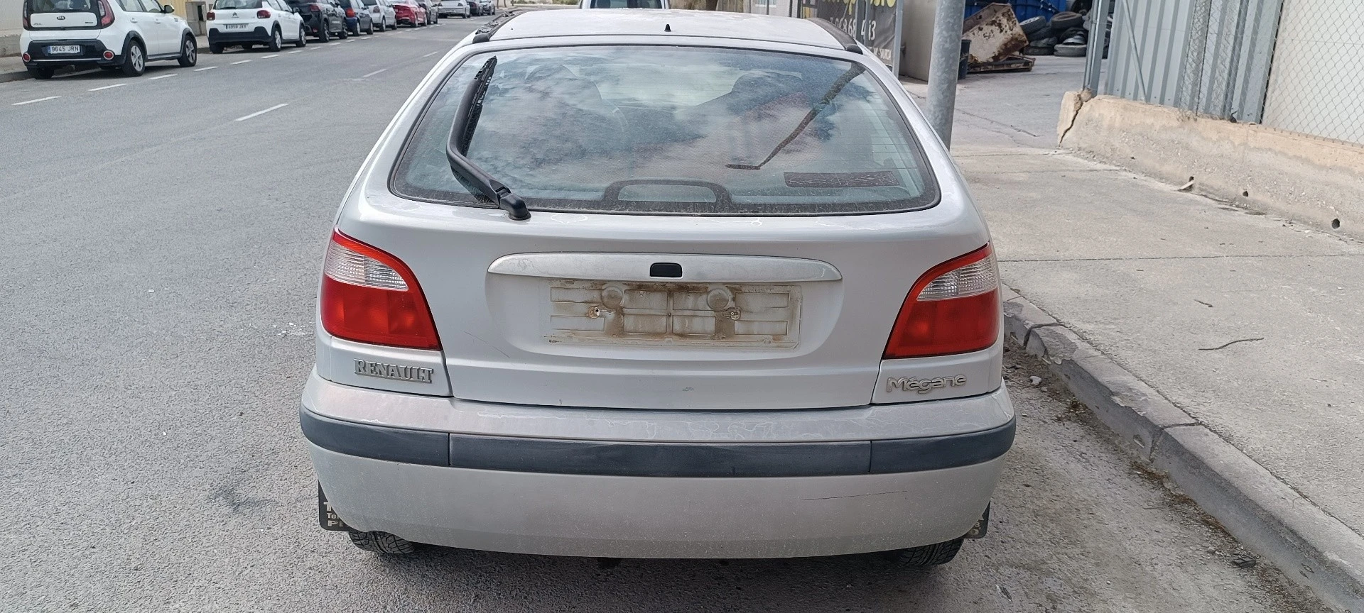 MALA TRASEIRA RENAULT MEGANE I