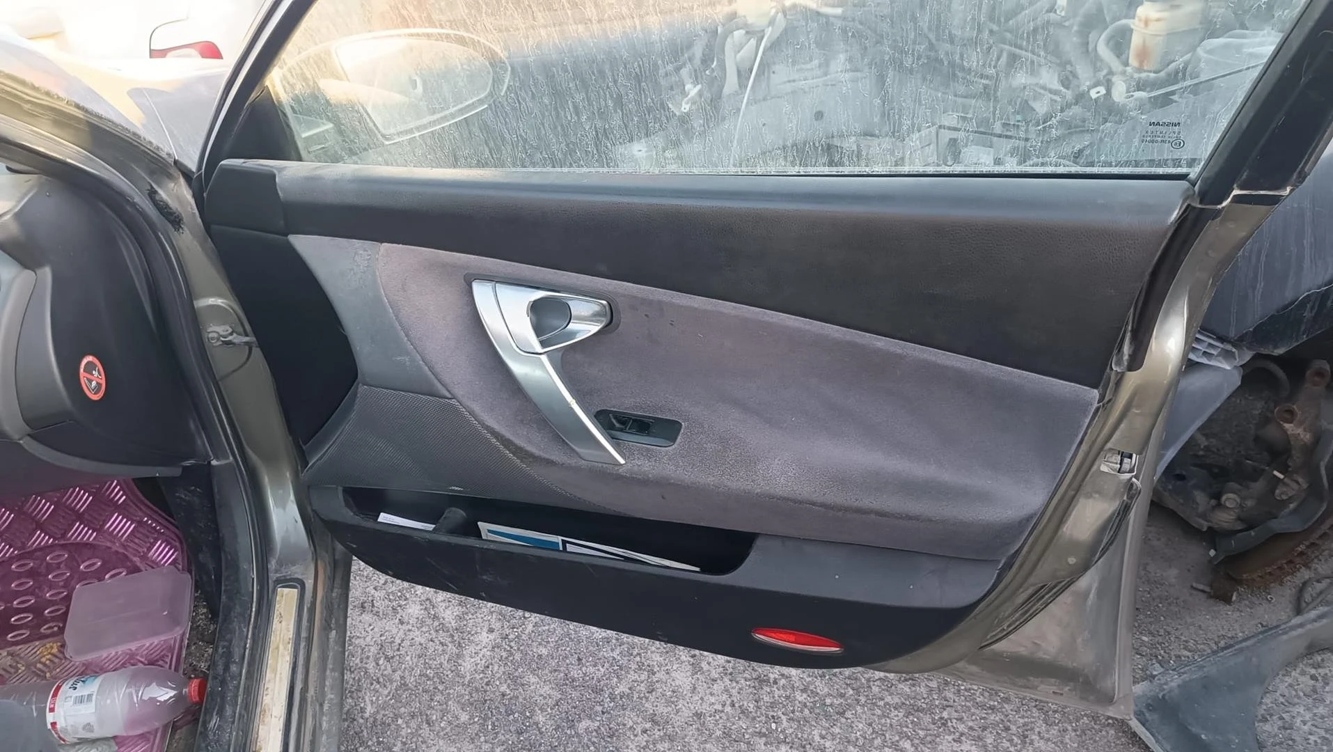 FECHADURA PORTA TRASEIRA ESQUERDA NISSAN PRIMERA