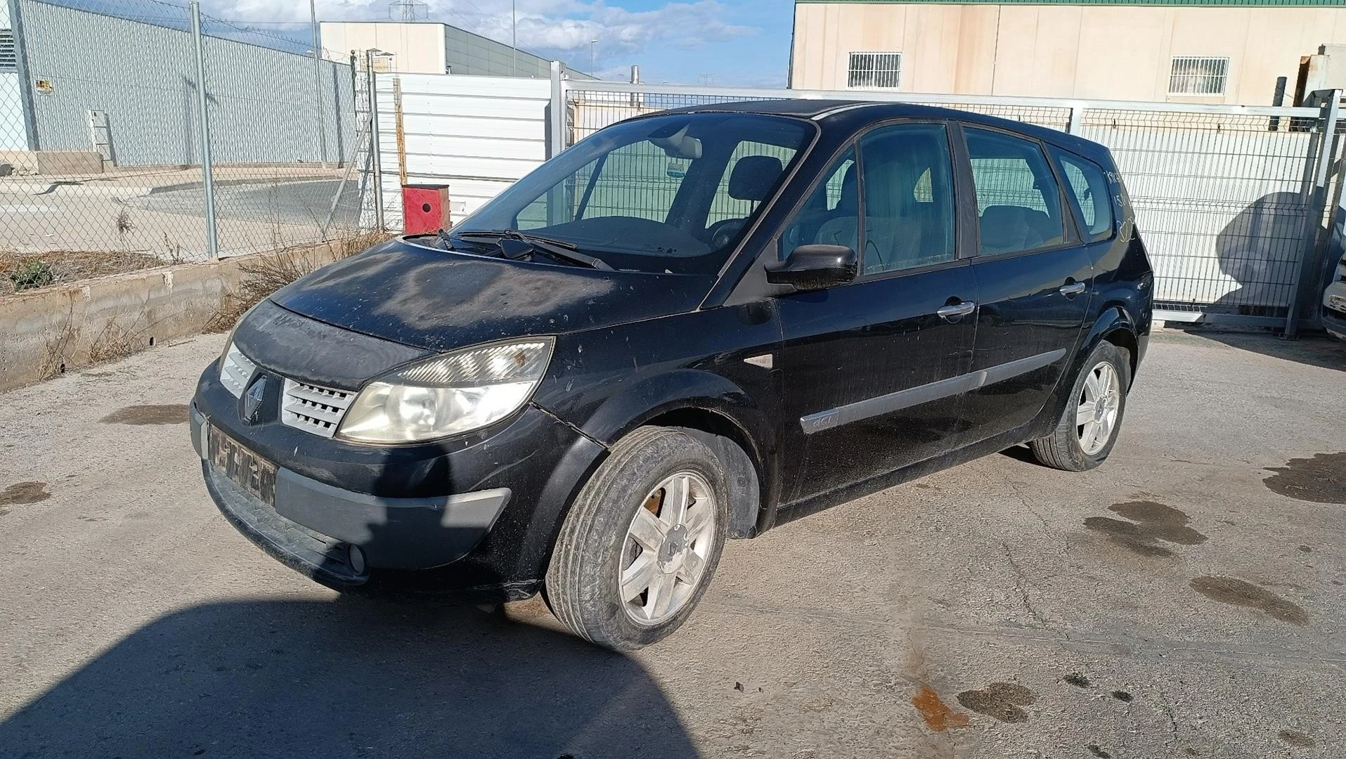 CHARRIOT FRONTAL RENAULT SCÉNIC II