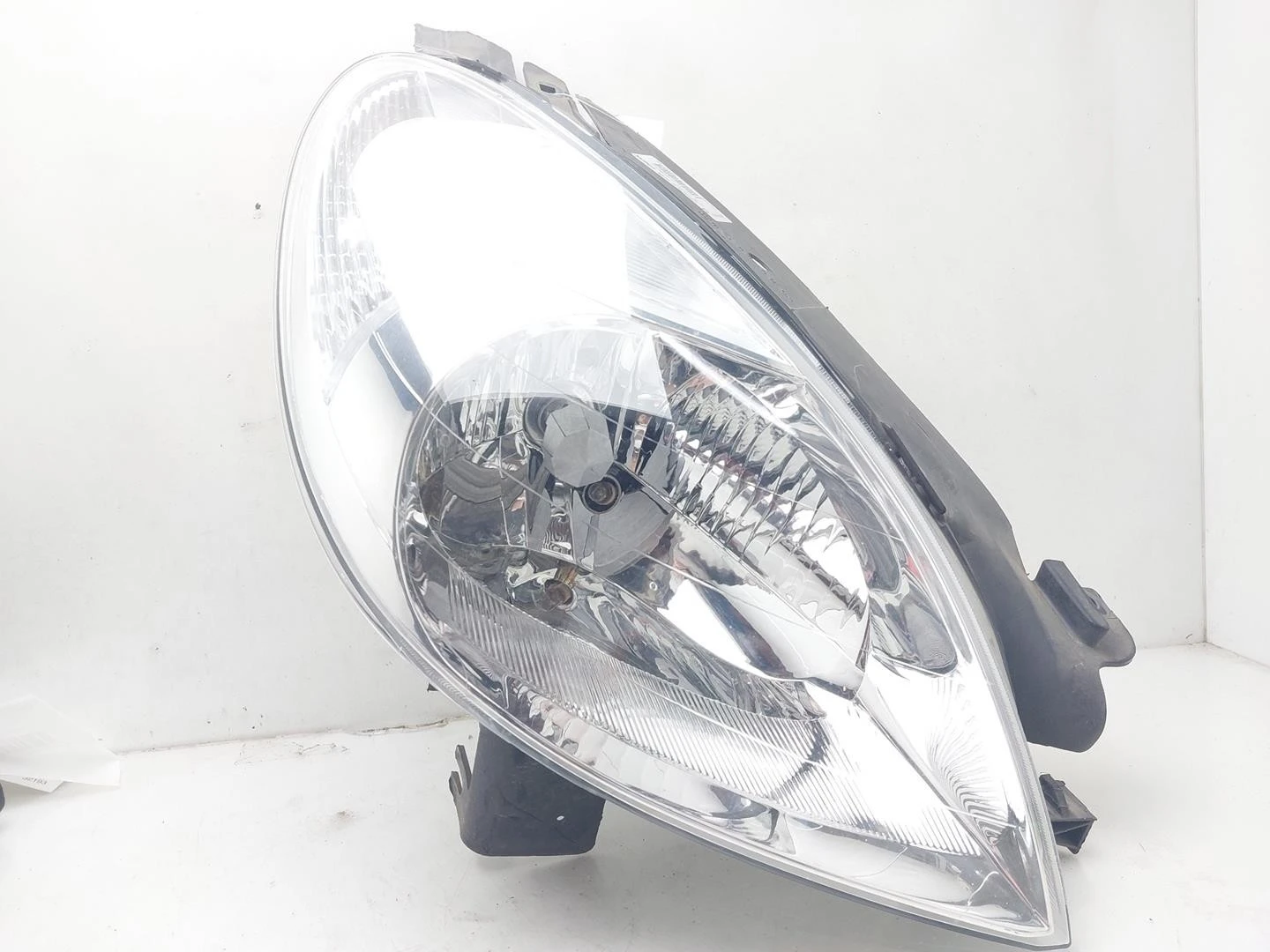 FAROL DIREITO CITROЁN XSARA PICASSO