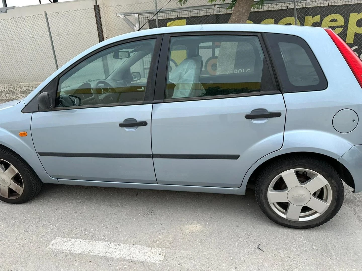 FECHADURA PORTA TRASEIRA ESQUERDA FORD FIESTA V