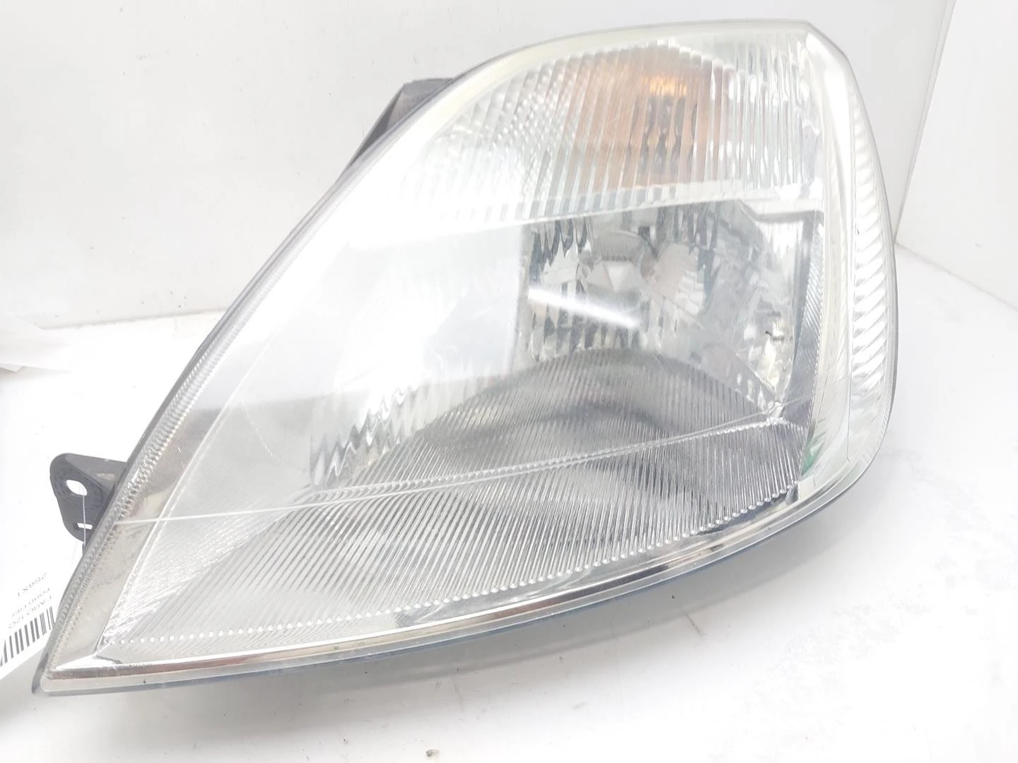 FAROL ESQUERDO FORD FIESTA V