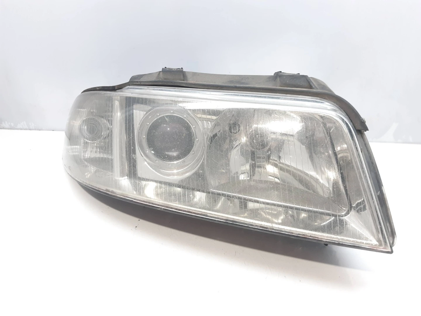 FAROL DIREITO AUDI A4 AVANT