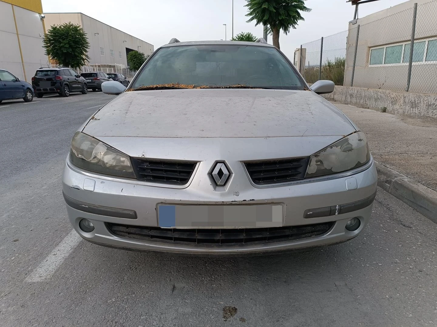 PÁRA-CHOQUES DIANTEIRO RENAULT LAGUNA II