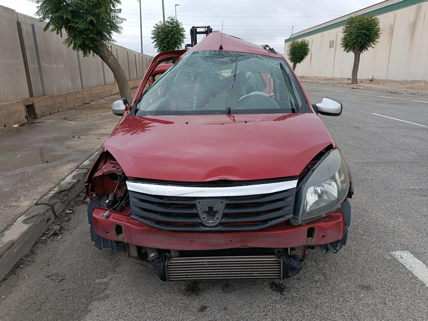 FECHADURA DE PORTA MALA DACIA SANDERO