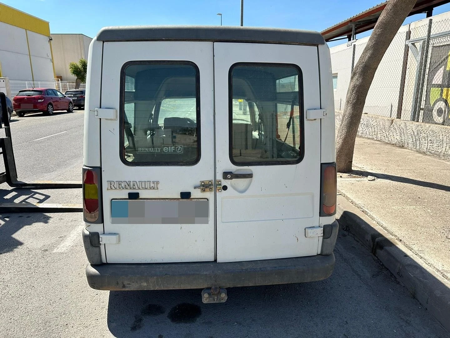 FECHADURA PORTA TRASEIRA ESQUERDA RENAULT EXPRESS FURGÓN