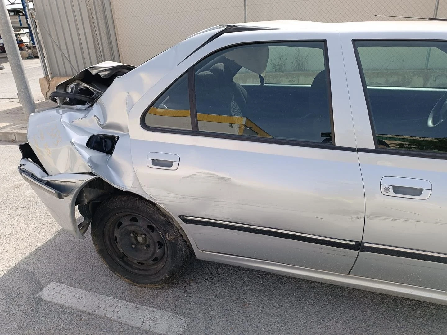 FECHADURA PORTA TRASEIRA DIREITA PEUGEOT 406