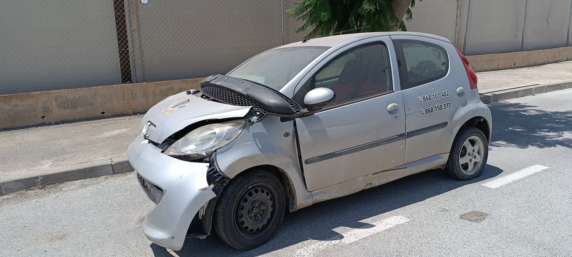 FAROL ESQUERDO PEUGEOT 107