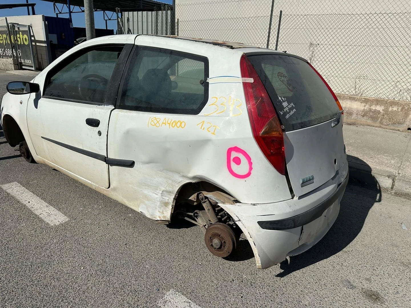 FAROLIM TRASEIRO DIREITO FIAT PUNTO