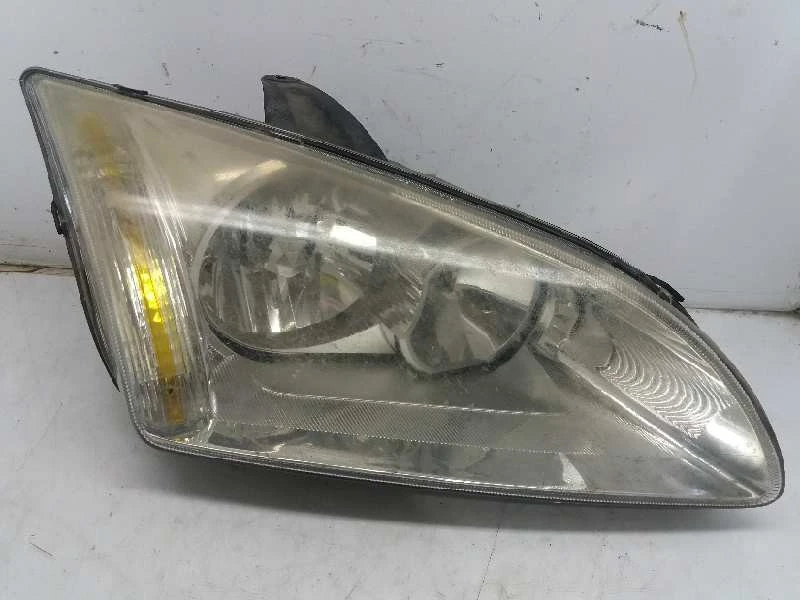 FAROL DIREITO FORD FOCUS II