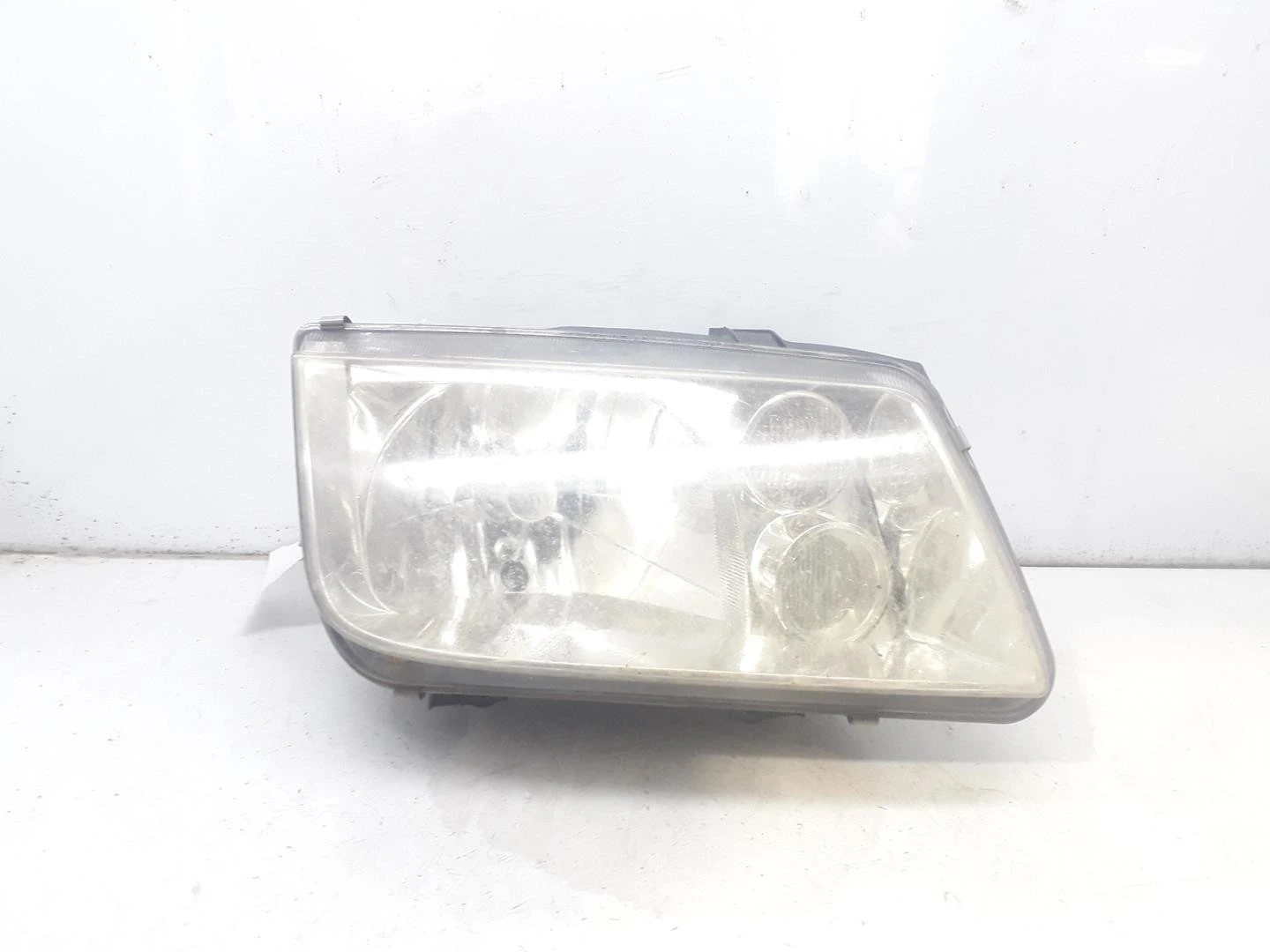 FAROL DIREITO VW BORA