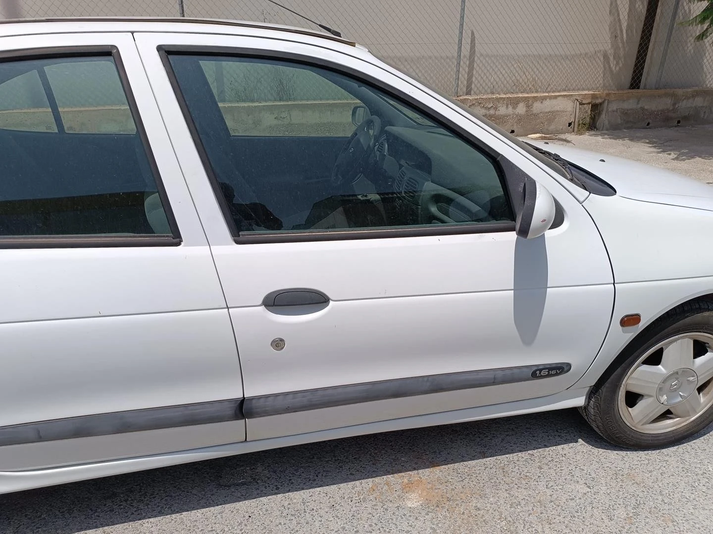 PORTA FRENTE DIREITA RENAULT MEGANE I CLASSIC