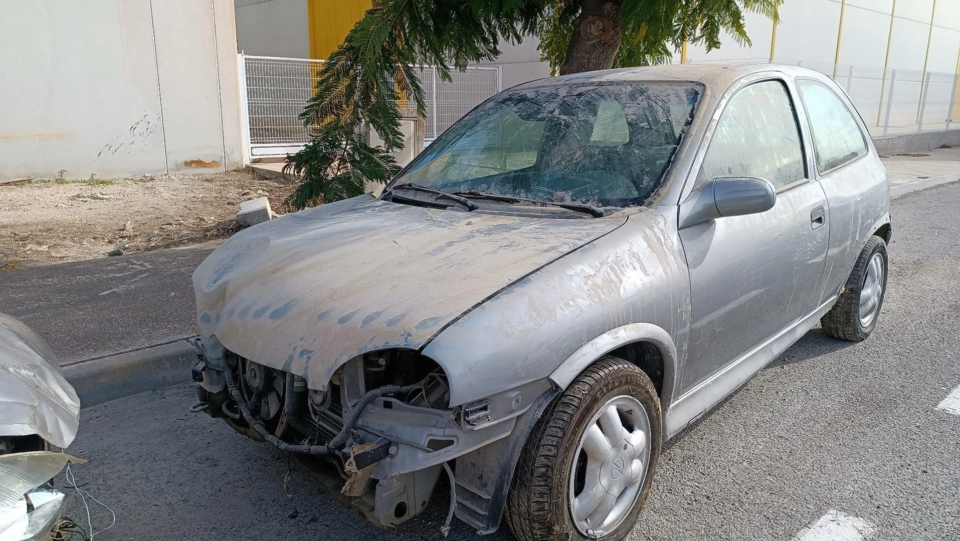 FECHADURA PORTA FRENTE DIREITA OPEL CORSA B