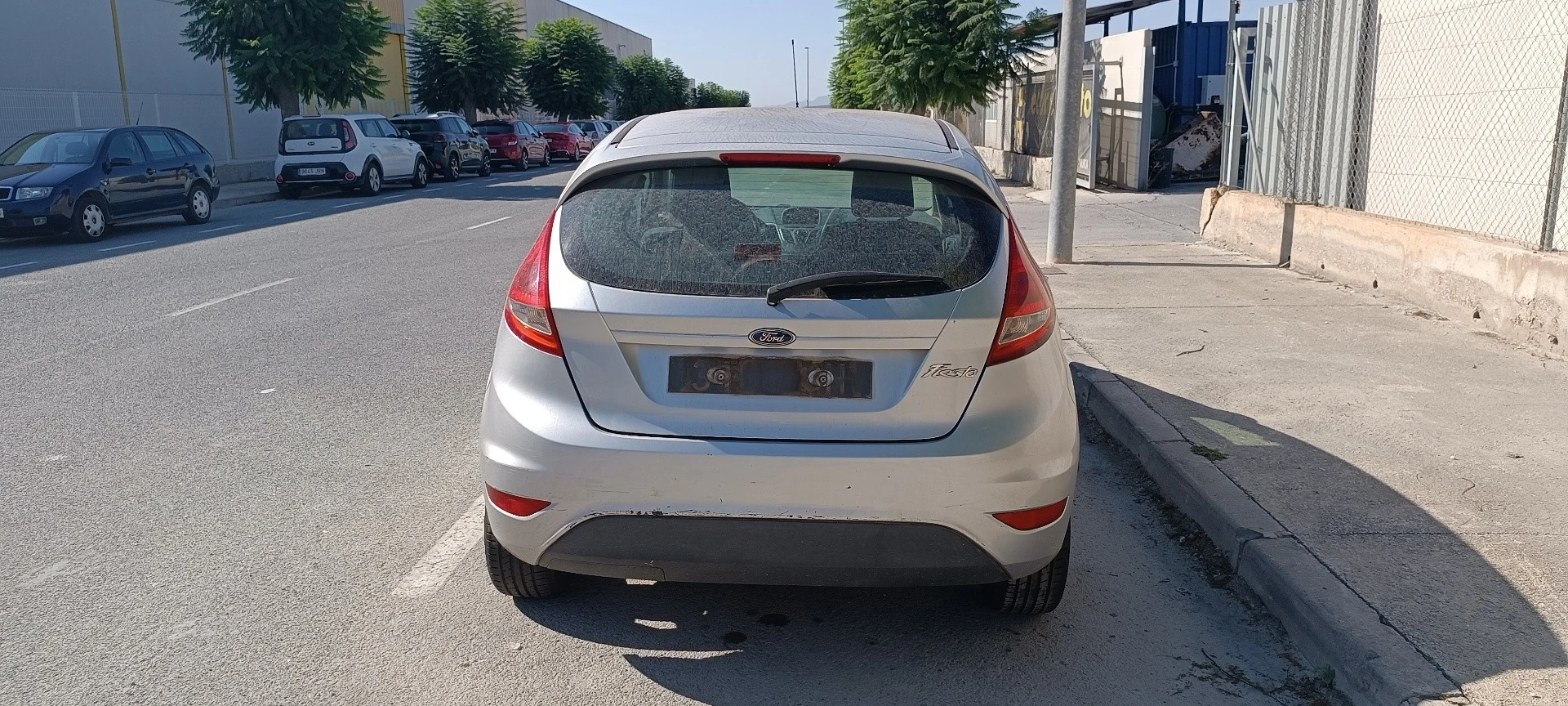 FECHADURA DE PORTA MALA FORD FIESTA V