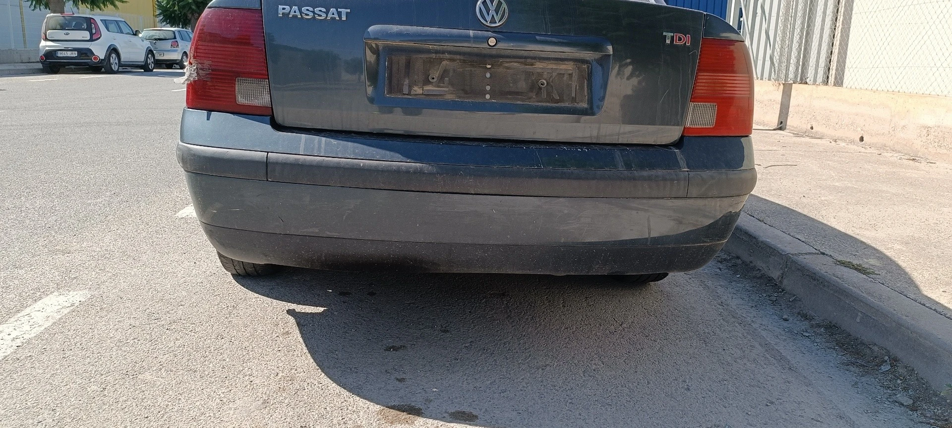 PARA-CHOQUES TRASEIRO VW PASSAT