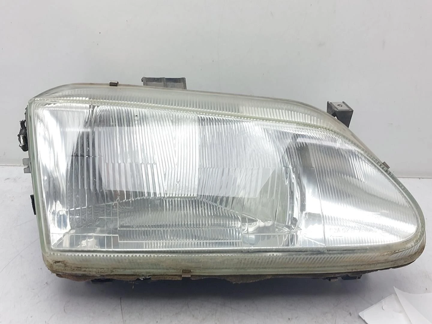 FAROL DIREITO RENAULT MEGANE I