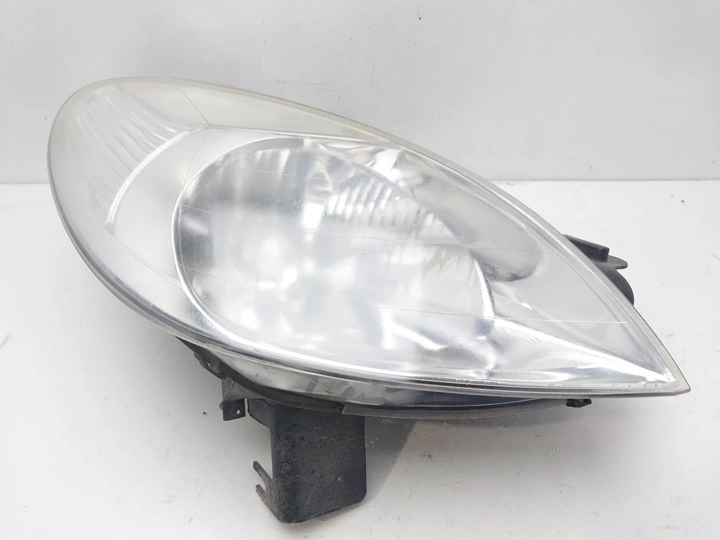 FAROL DIREITO CITROЁN XSARA PICASSO