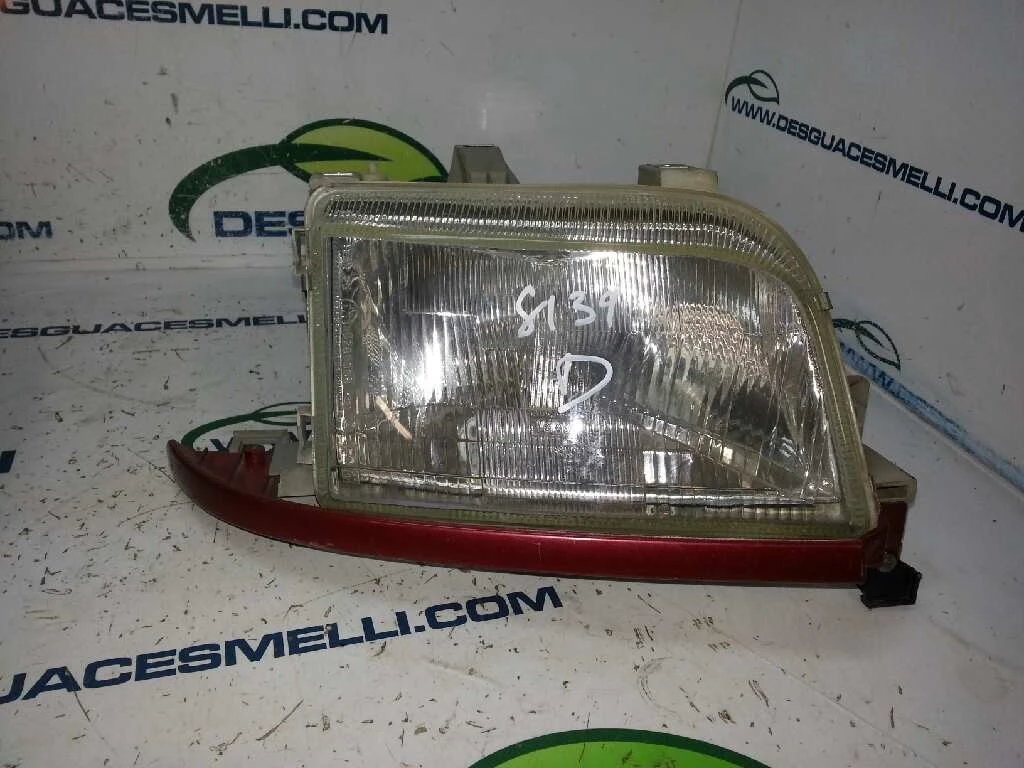 FAROL DIREITO RENAULT CLIO I