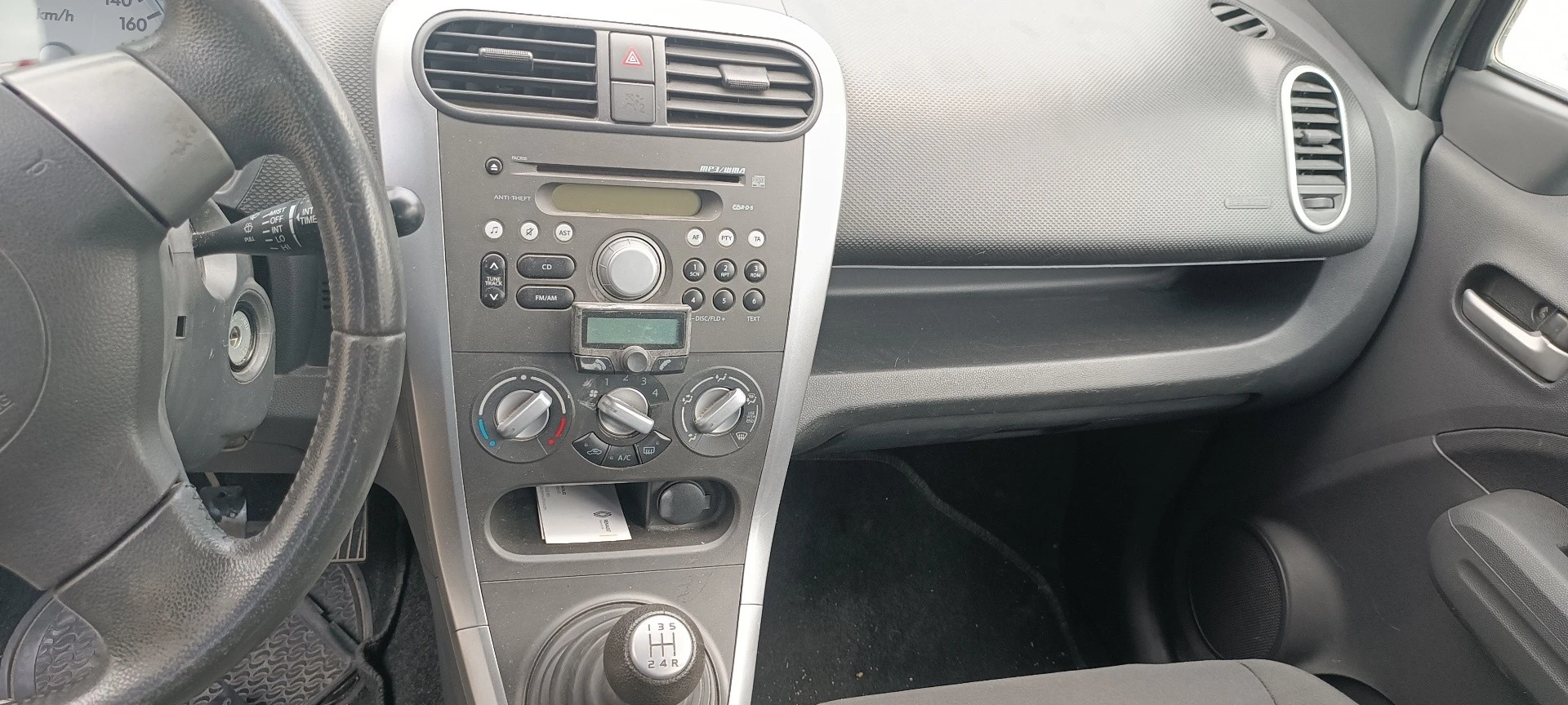 SISTEMA DE ÁUDIO RÁDIO CD SUZUKI SPLASH