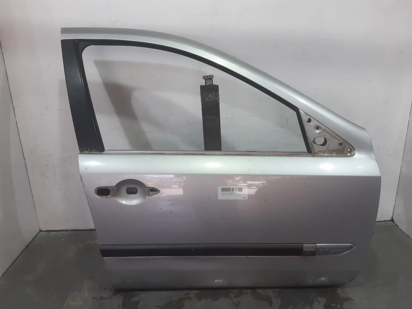 PORTA FRENTE DIREITA RENAULT LAGUNA II