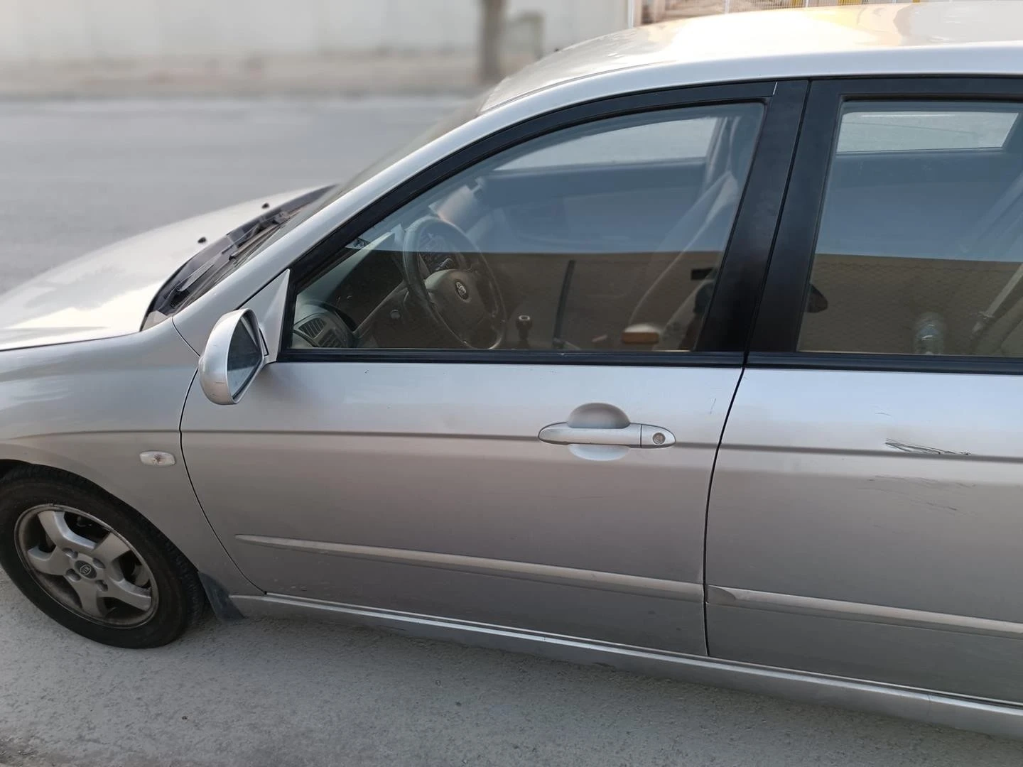 FECHADURA PORTA FRENTE ESQUERDA KIA CERATO SEDÁN