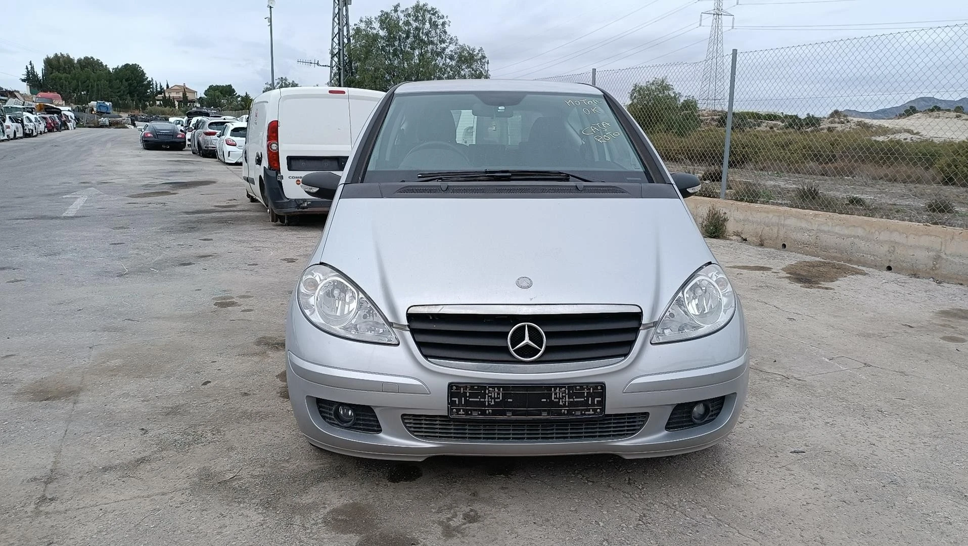 FAROL DE NEVOEIRO ESQUERDO MERCEDES-BENZ CLASE A