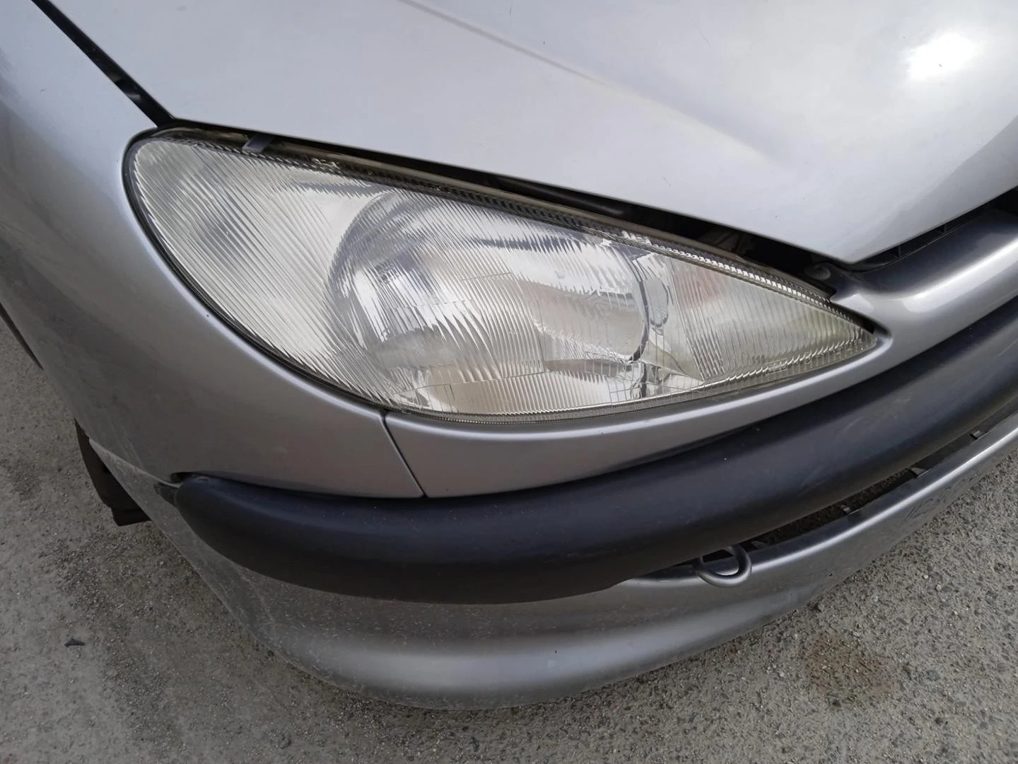 FAROL DIREITO PEUGEOT 206 FASTBACK