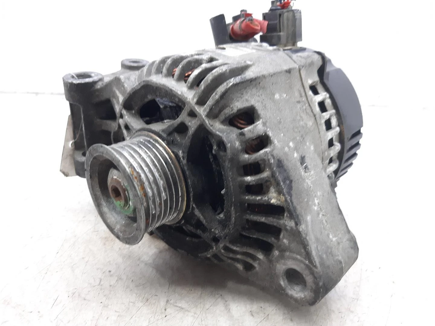 ALTERNADOR FORD FOCUS II SEDÁN