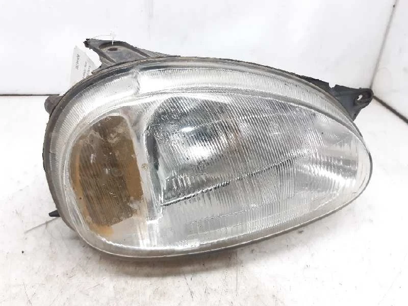 FAROL DIREITO OPEL CORSA B