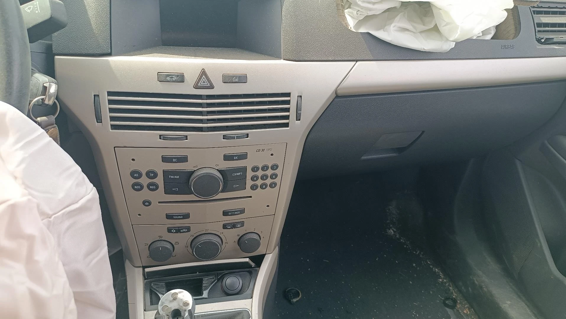 SISTEMA DE ÁUDIO RÁDIO CD OPEL ASTRA H