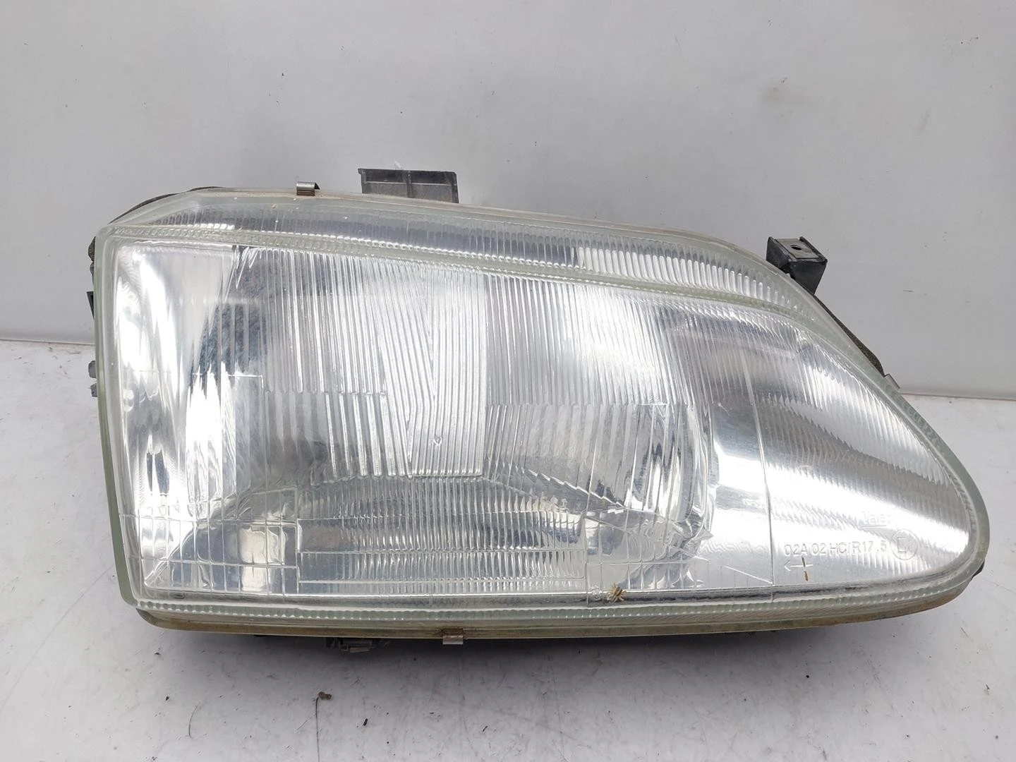 FAROL DIREITO RENAULT MEGANE I