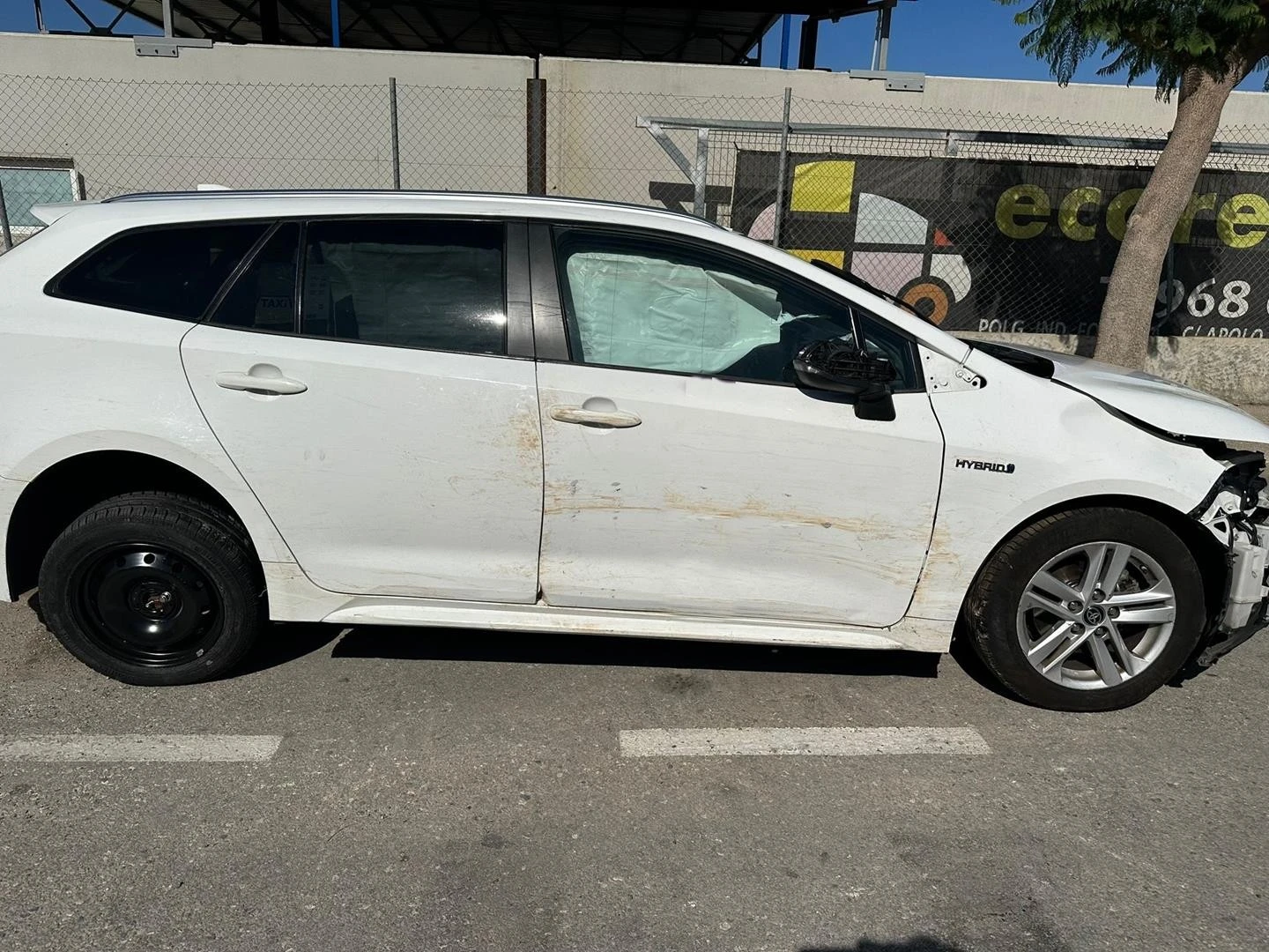 FORRA DA PORTA FRENTE ESQUERDA TOYOTA COROLLA RANCHERA FAMILIAR